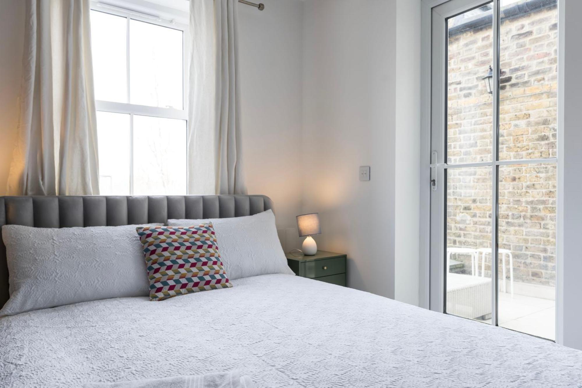 Kilburn By Dc